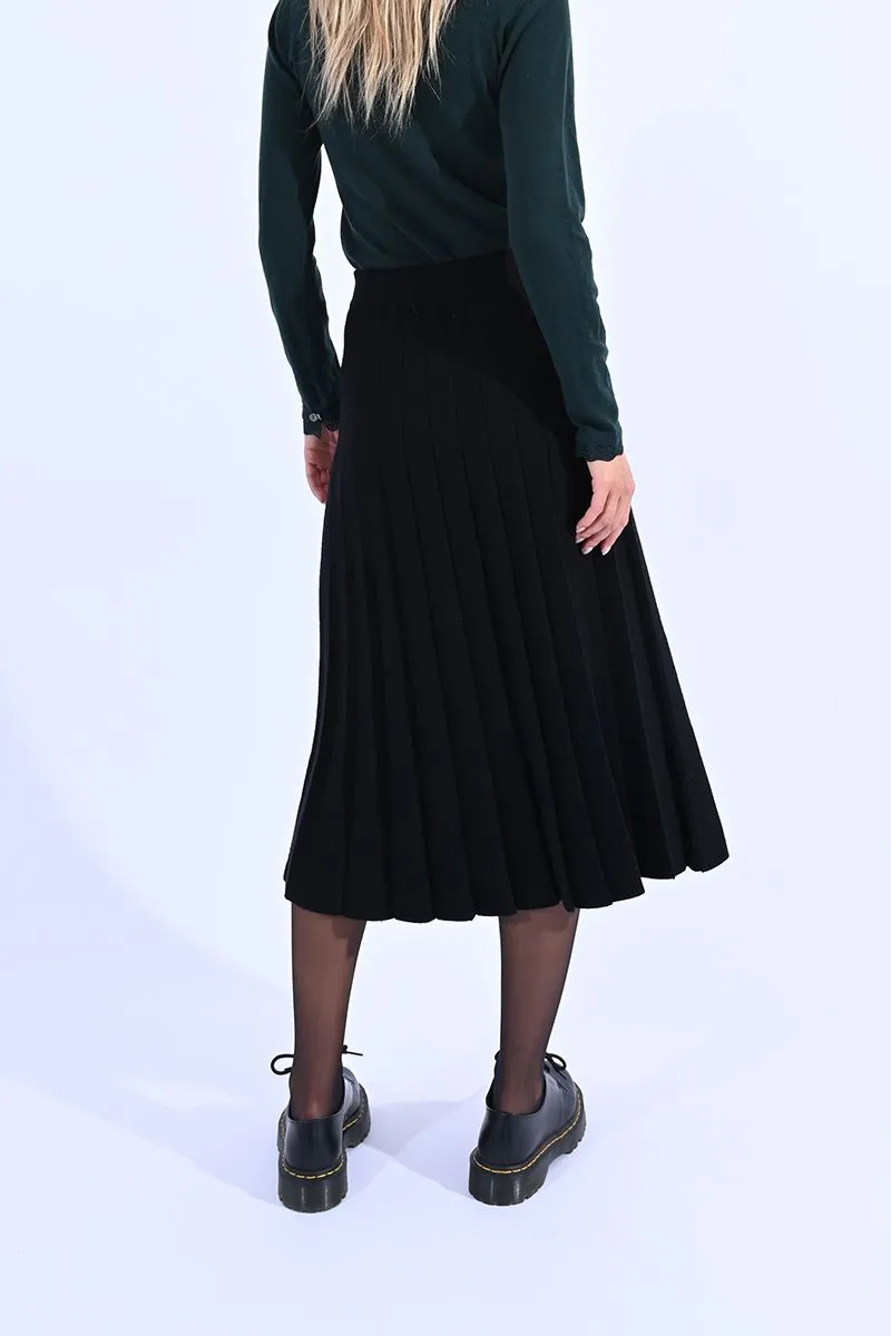 Knitted Pleated Midi Skirt