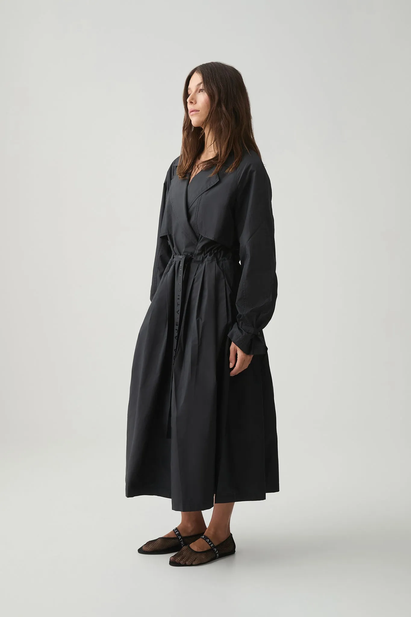 Pleated Trench Coat 703