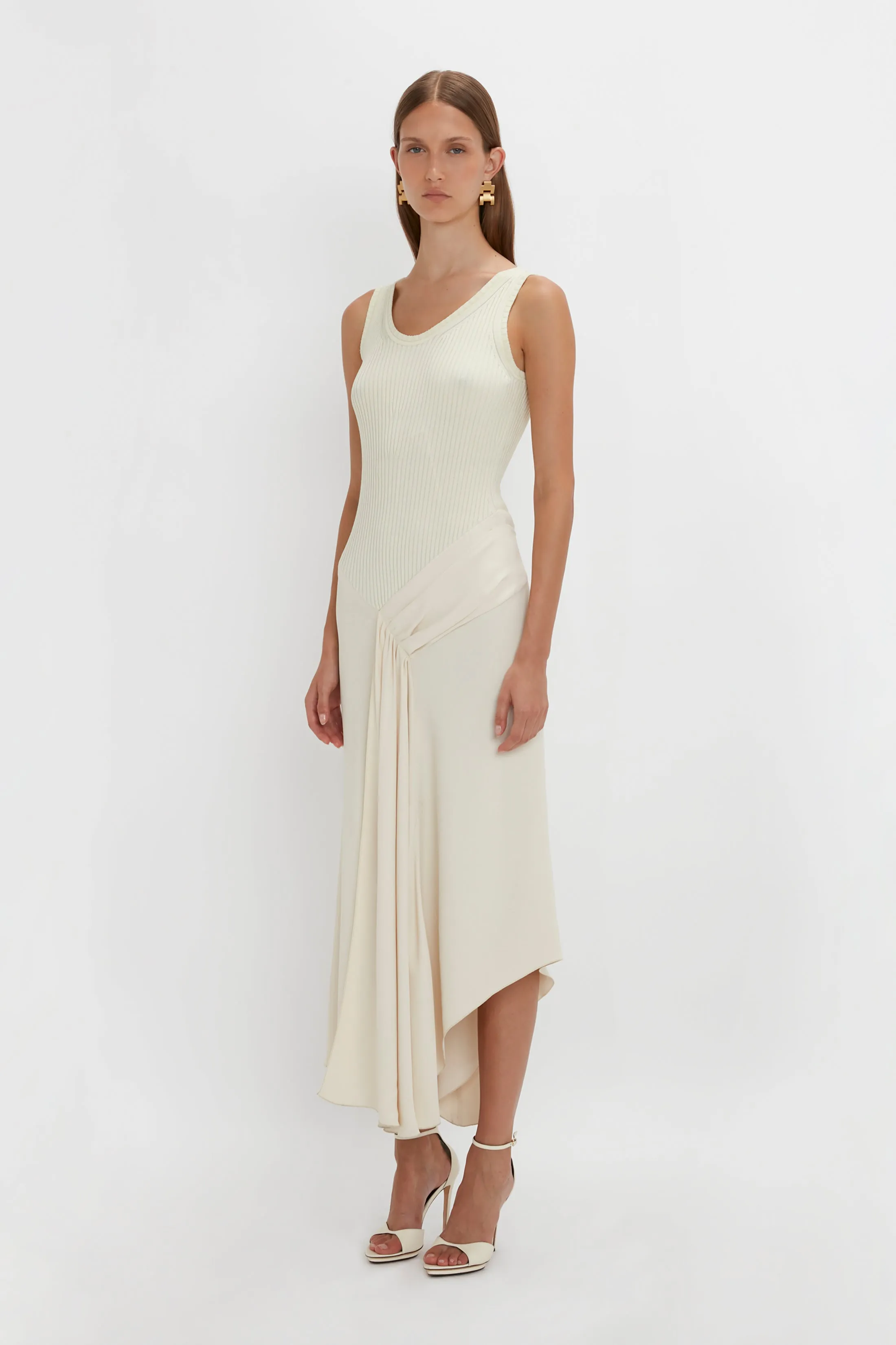 Sleeveless Tie Detail Dress In Cream